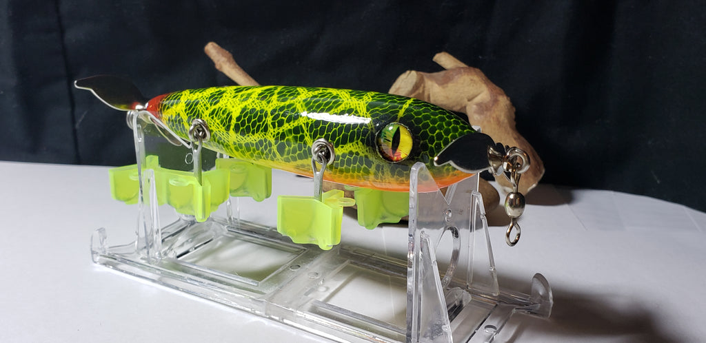 Ez's 5 hook Handcrafted Wooden Topwater (Bayou Minnow) Ez's 5 hook Handcrafted Wooden Topwater (Bayou Minnow)
